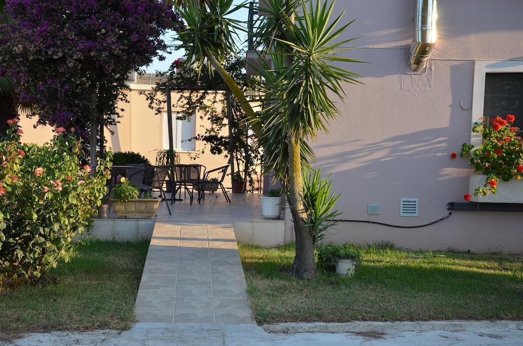 Hotel Rena'S House Kalogria  Exterior foto